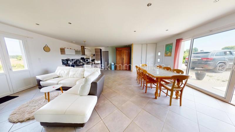 Maison - 121 m² - 6 pièces