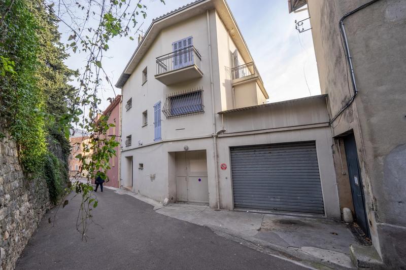 Maison de ville - 182 m² - 8 pièces