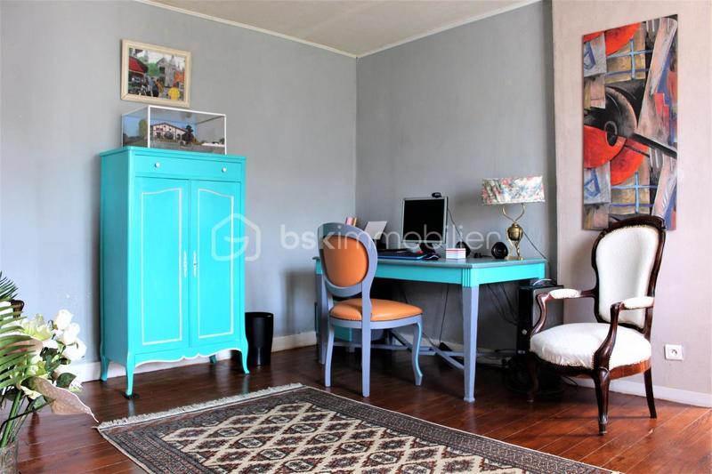 Maison - 168 m² - 8 pièces