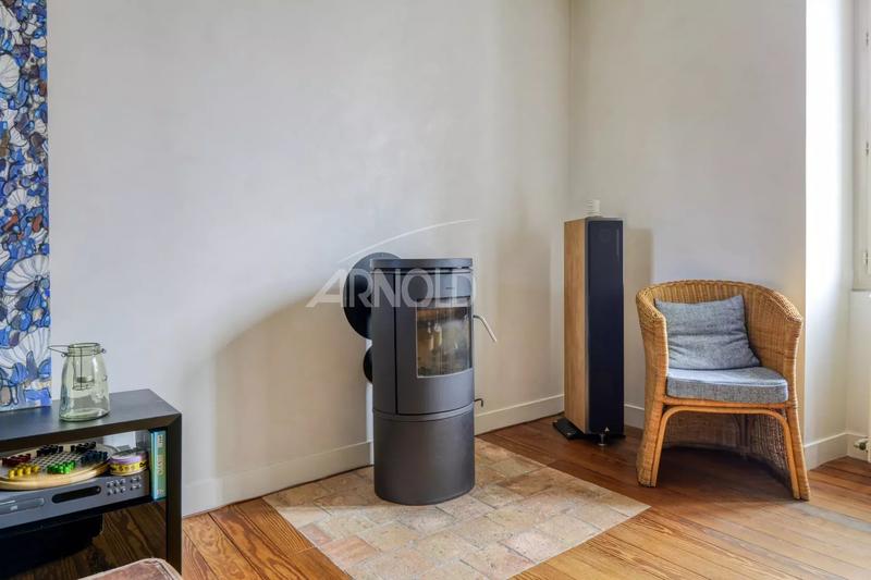 Maison - 189 m² - 9 pièces