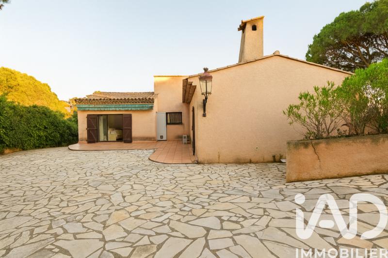 Maison - 209 m² - 8 pièces