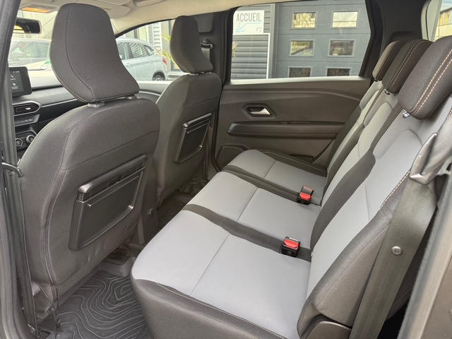 Dacia Jogger 5 Places Extreme Hybrid 140