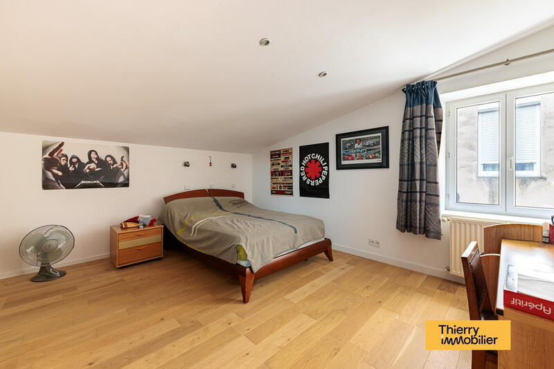 Maison - 183 m² - 6 pièces