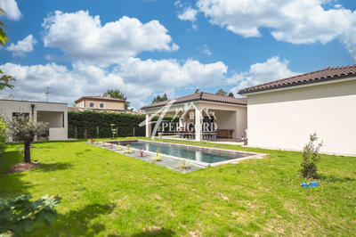 Maison contemporaine - 162 m² - 7 pièces