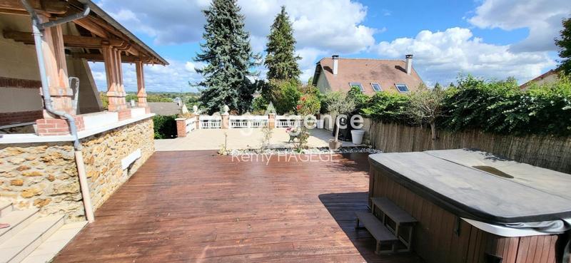 Maison - 200 m² - 7 pièces