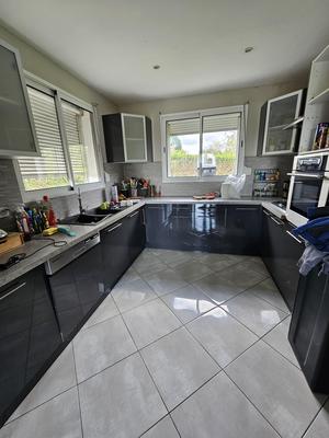 Maison - 146 m² - 8 pièces