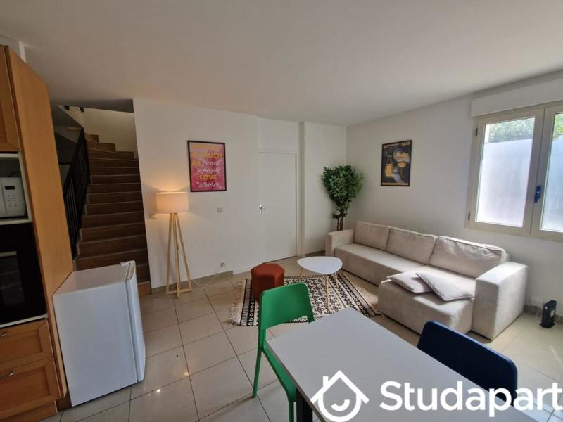 Chambre - 12 m² - 1 pièce