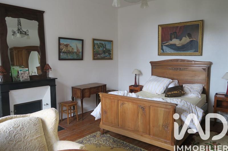 Maison - 180 m² - 10 pièces