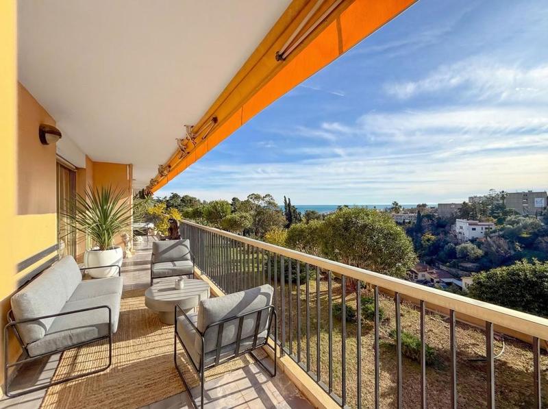 Appartement - 131 m² - 3 pièces