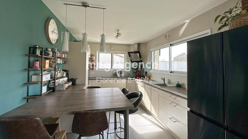 Maison - 133 m² - 6 pièces