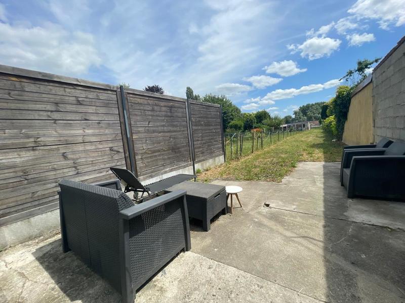 Maison - 93 m² - 4 pièces