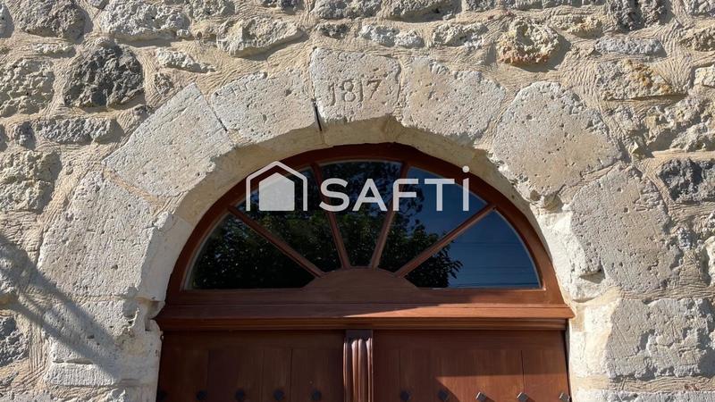 Maison - 300 m² - 8 pièces