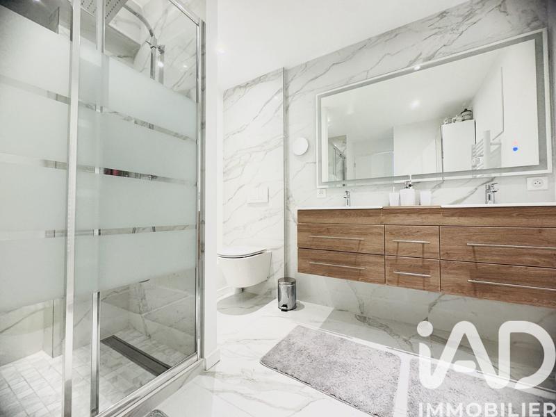 Appartement - 80 m² - 4 pièces