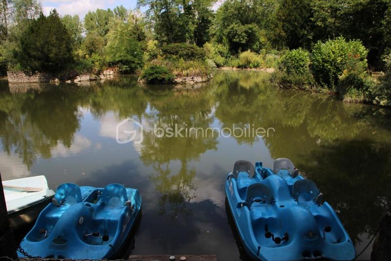 Demeure - 750 m² - 10 pièces