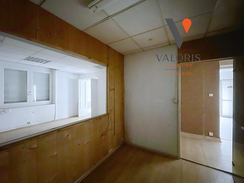 Local commercial - 195 m² - 5 pièces