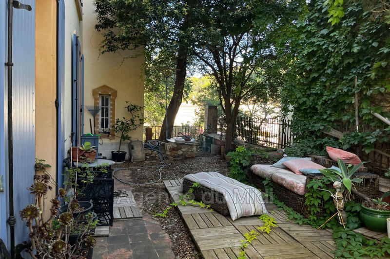 Maison - 433 m² - 10 pièces