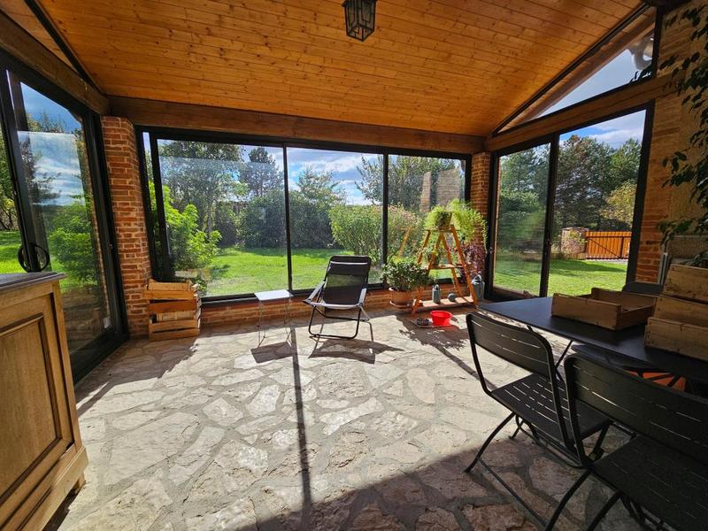 Maison - 251 m² - 6 pièces