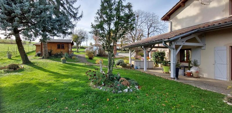 Longère - 345 m² - 8 pièces