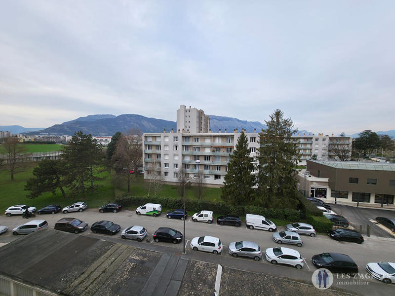 Appartement - 60 m² - 4 pièces