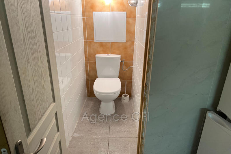 Local commercial - 92 m² - 3 pièces