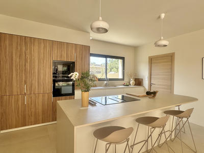 Villa - 167 m² - 6 pièces