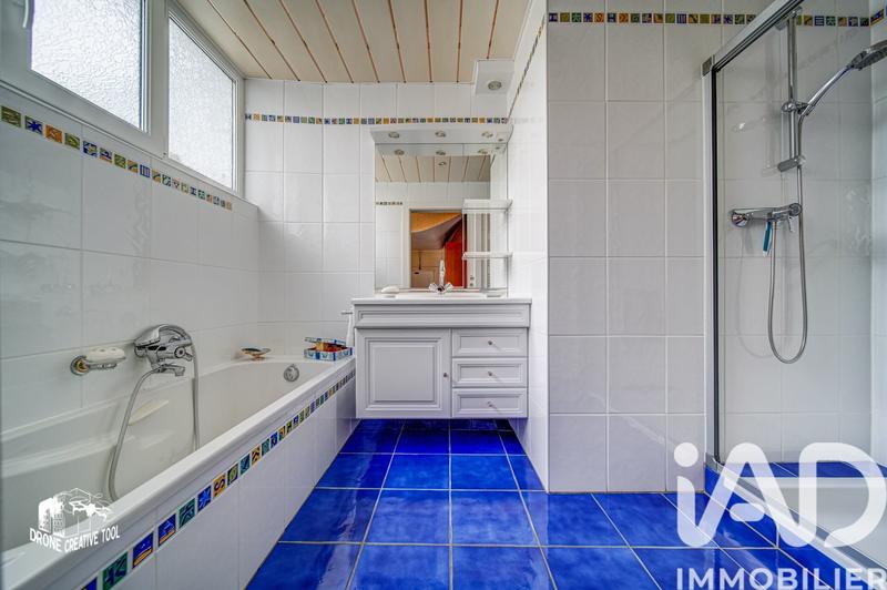 Maison - 269 m² - 10 pièces