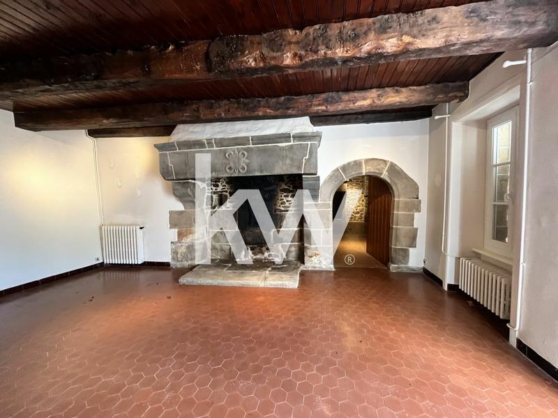 Maison - 306 m² - 9 pièces