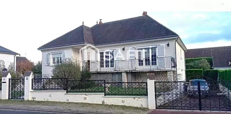 Maison - 210 m² - 7 pièces