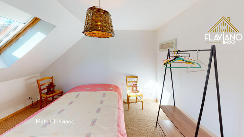 Appartement - 151 m² - 6 pièces