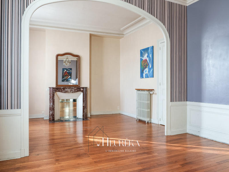 Appartement - 84 m² - 4 pièces