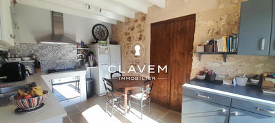 Maison ancienne - 199 m² - 8 pièces