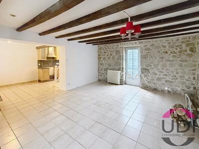 Maison - 85 m² - 3 pièces