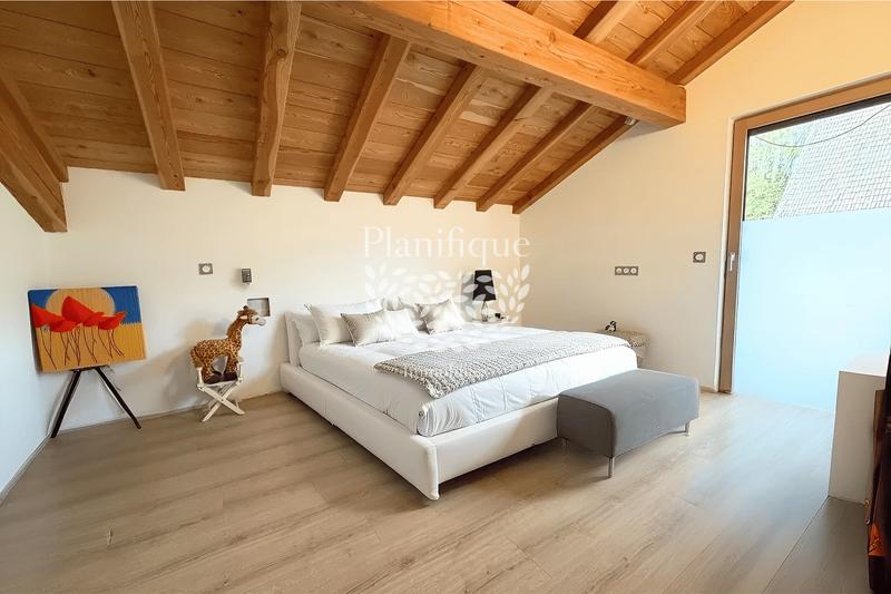 Maison - 140 m² - 5 pièces