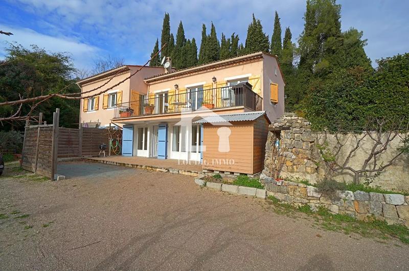 Villa - 227 m² - 7 pièces