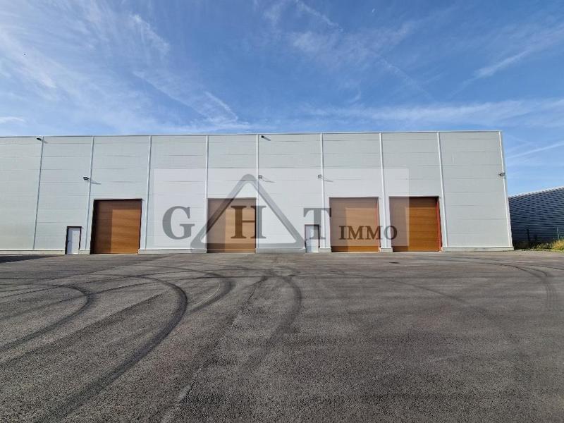 Entrepôt - 4 000 m²