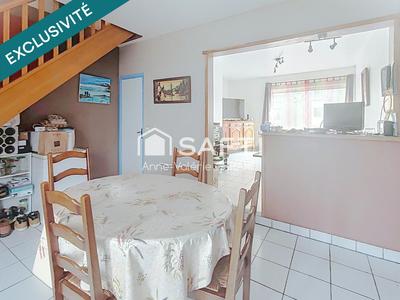 Maison - 230 m² - 11 pièces