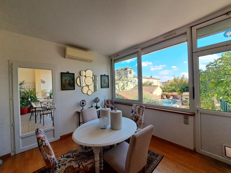 Maison - 273 m² - 10 pièces