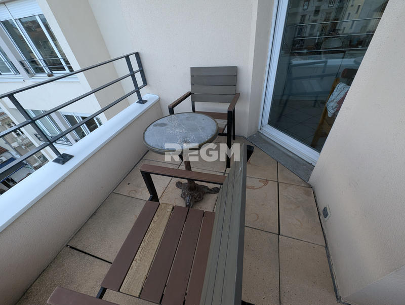 Duplex - 97 m² - 6 pièces