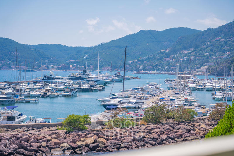 Appartement - 175 m² - 4 pièces