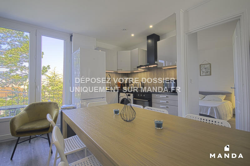 Chambre - 10 m² - 6 pièces