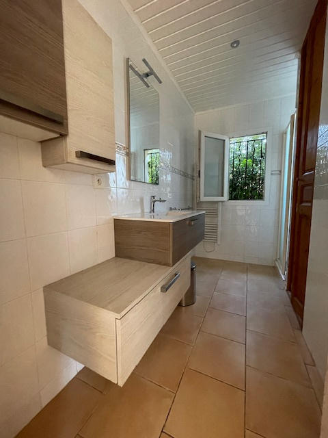 Maison - 93 m² - 5 pièces