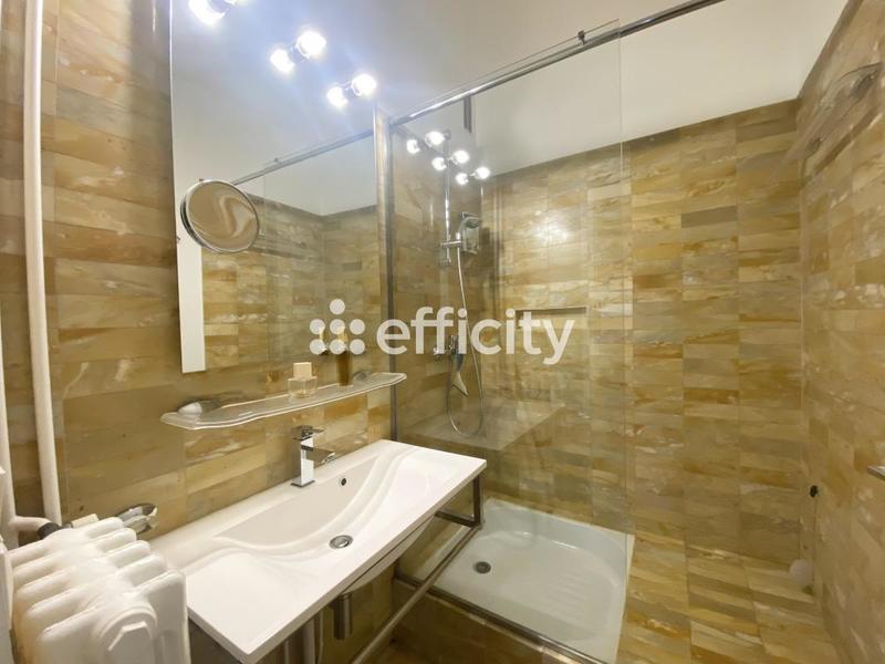 Appartement - 111 m² - 4 pièces