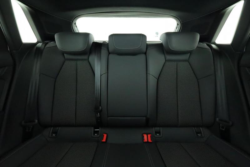 Audi A3 sportback 35 Tfsi mHEV s line s tronic 7 150 ch