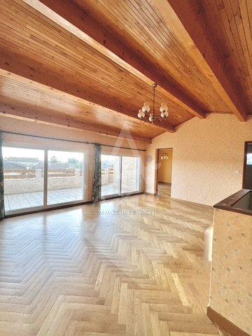 Maison - 174 m² - 5 pièces