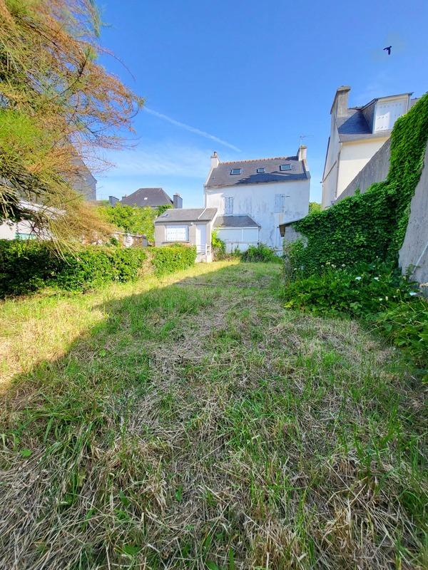 Maison - 92 m² - 9 pièces