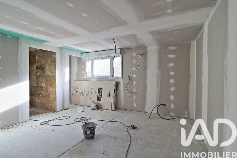 Maison - 95 m² - 3 pièces