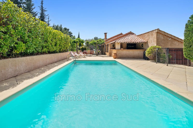 Villa - 155 m² - 4 pièces