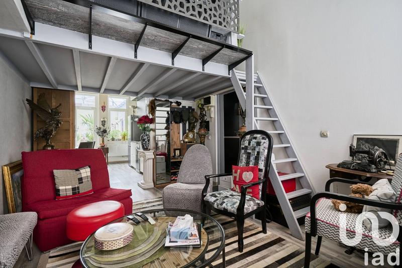 Studio - 30 m² - 1 pièce