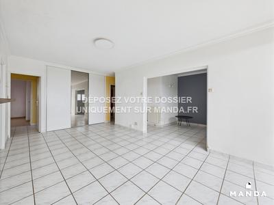 Appartement - 75 m² - 3 pièces