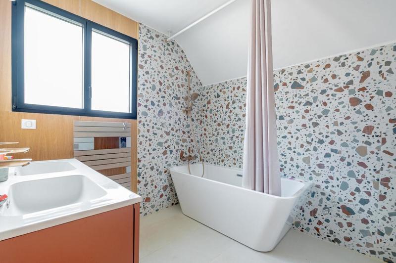 Maison - 206 m² - 6 pièces